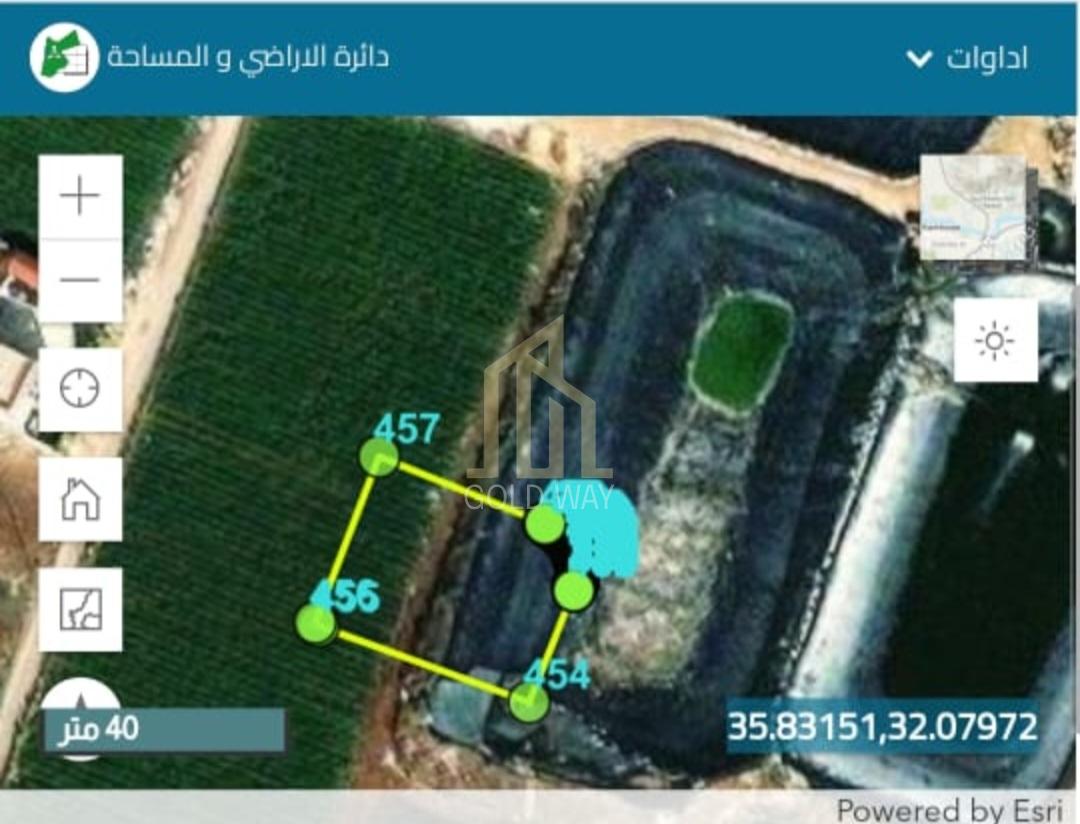 ارض للبيع على شارعين في منطقة عين الباشا  بمساحة 986م