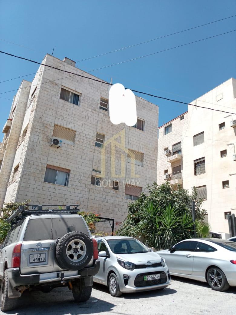 عمارة استثمارية للبيع في أرقى مناطق السابع وأكثرها حيوية مكونة من أربع طوابق بسعر مغري