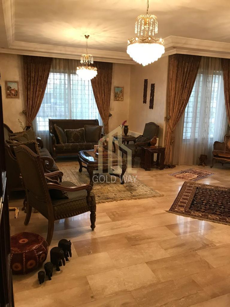 شقه مفروشه للبيع طابق ثالث 182م في أجمل مناطق الدوار السابع