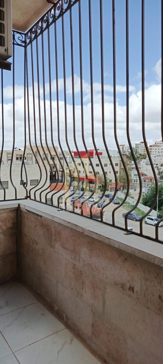في أرقى مناطق مرج الحمام شقة طابق رابع 110م بسعر مميز