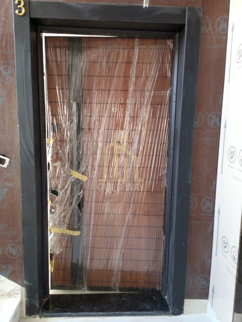 شقة مميزة للبيع طابق أول 144م تشطيب سوبر ديلوكس في أجمل مناطق الجاردنز