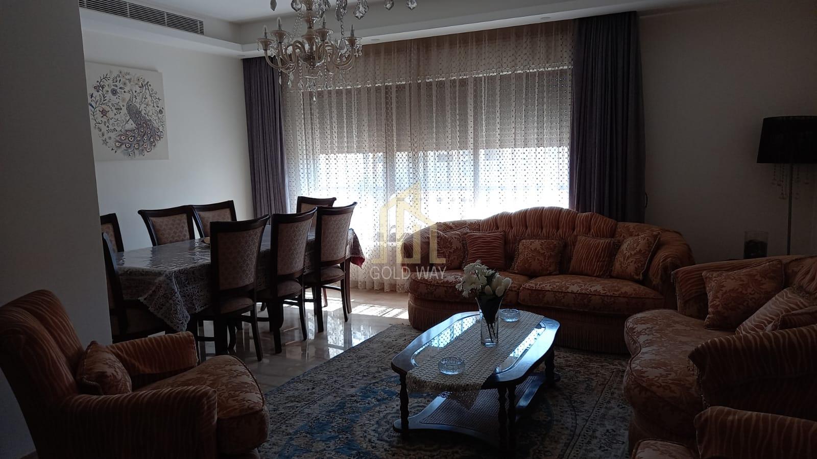 شقة فاخرة للبيع في قلب عبدون الراقي – مفروشة بالكامل