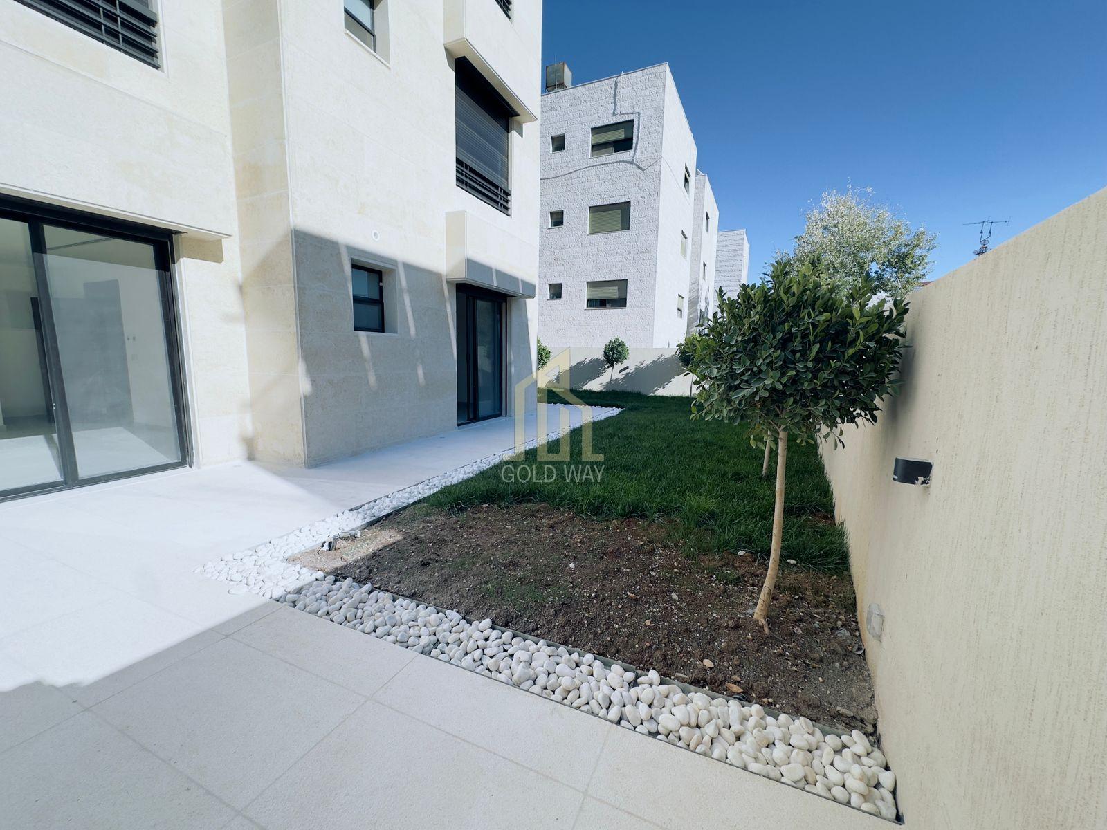 شقة أرضية فاخرة جديدة لم تسكن في دوار الخامس - فرصة لا تُعوض