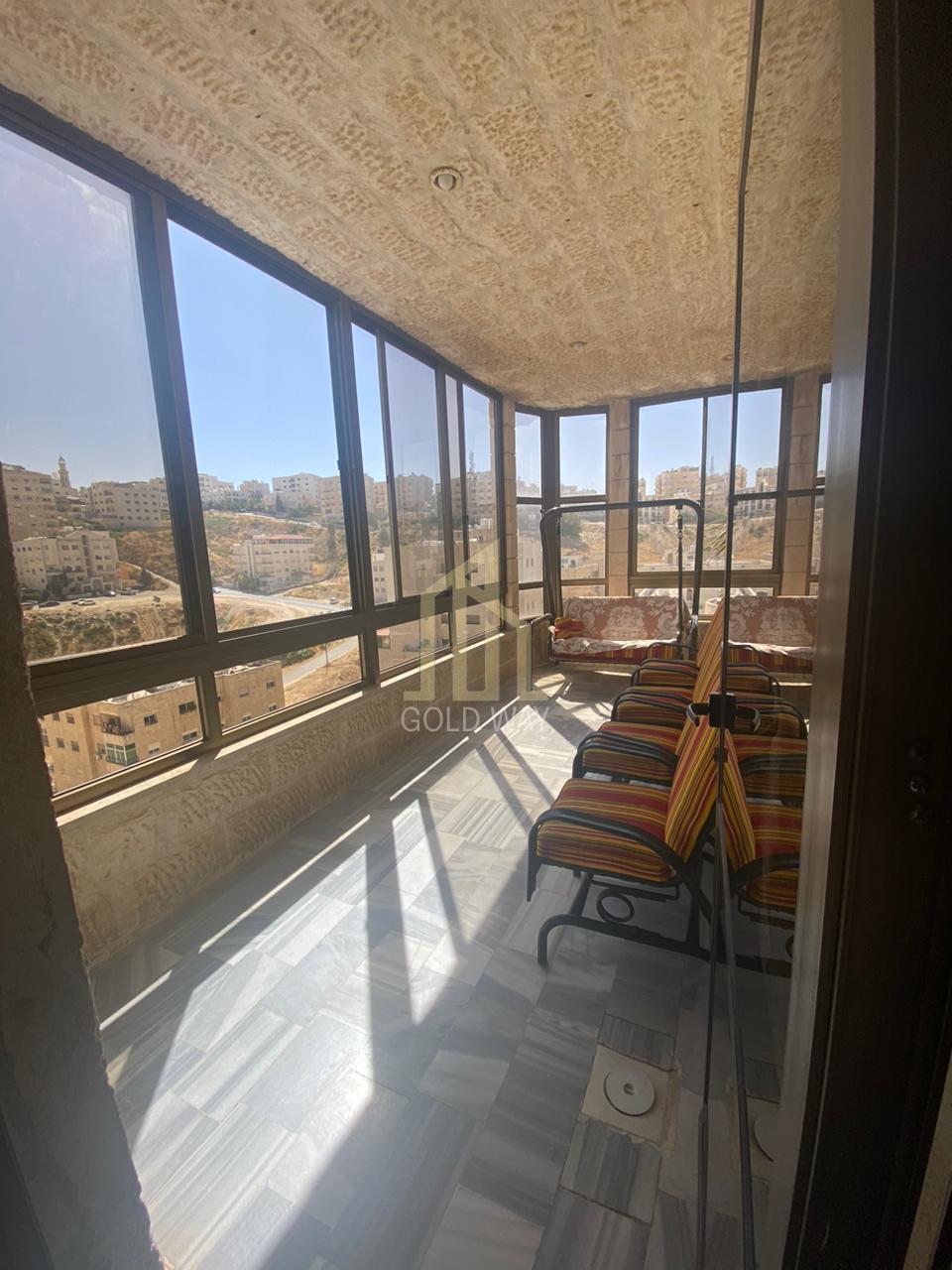 للبيع شقة في ضاحية الرشيد  طابق ثالث مع مصعد حديث وآمن