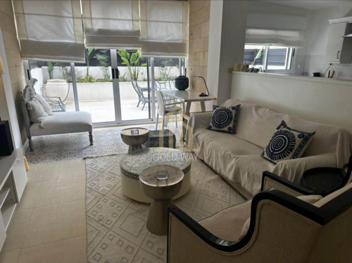 فرصة استثمارية مغرية شقة أرضية 120م مفروشة في أجمل مناطق دير غبار وبسعر مغري