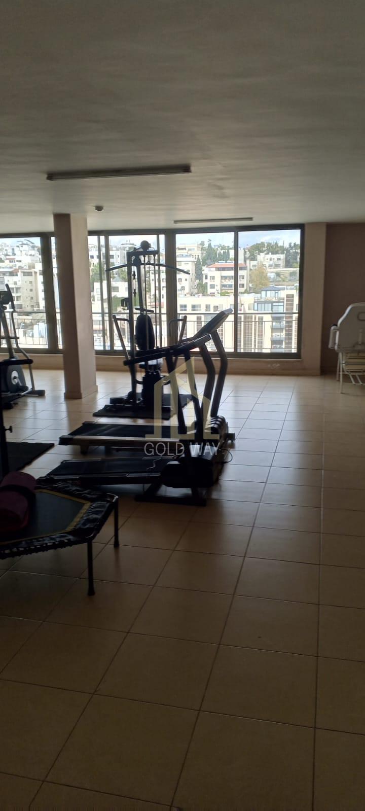 في موقع مميز في عبدون شةق تسويه 545م بتشطيبات مميزه