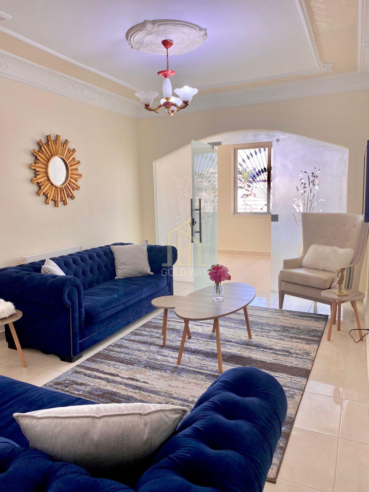 شقة مميزة للبيع مفروشة شبه أرضي 145م في أرقى مناطق عبدون