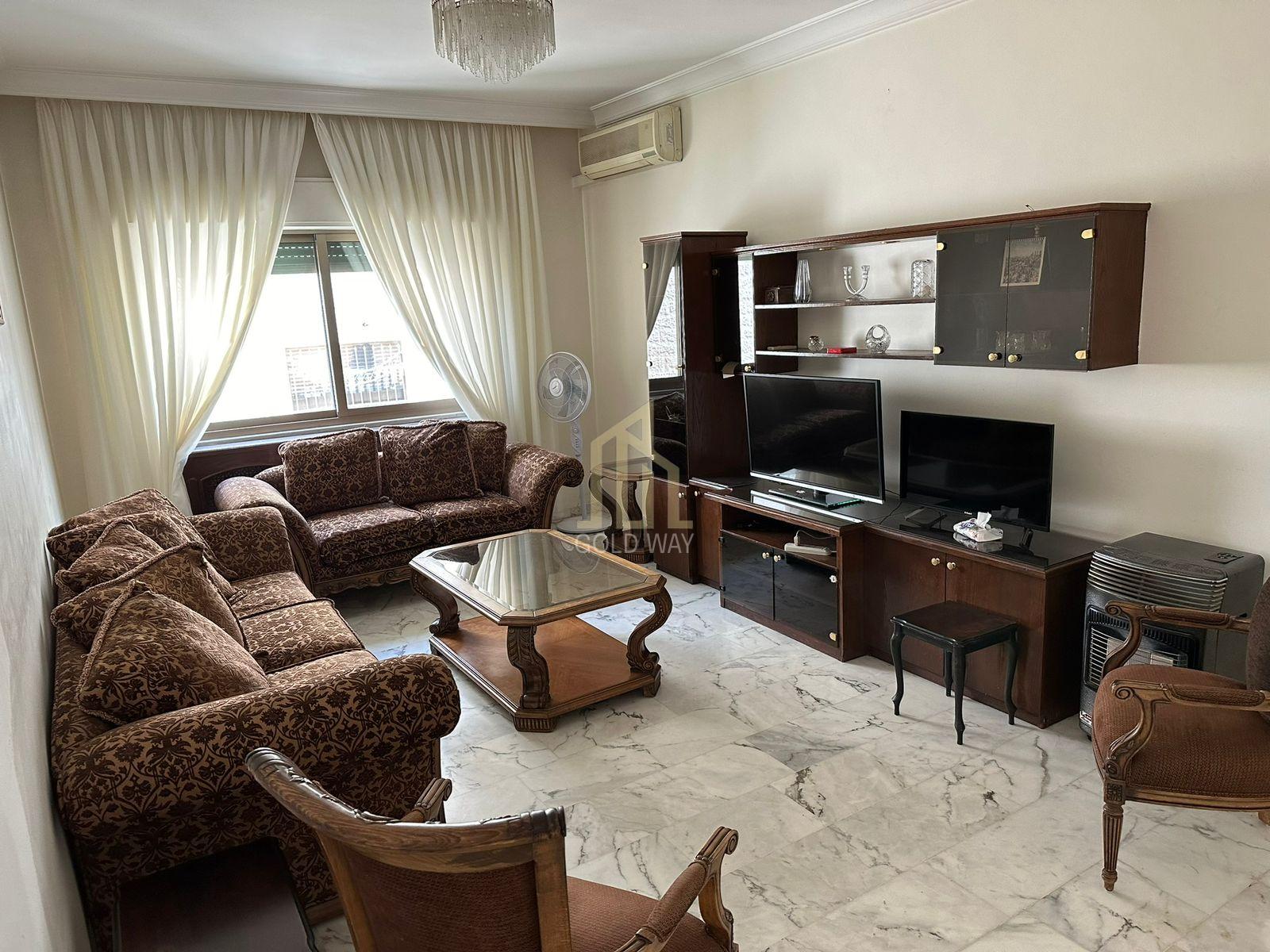 شقة مفروشة للإيجار السنوي طابق ثاني 174م في أجمل مناطق ام اذينه