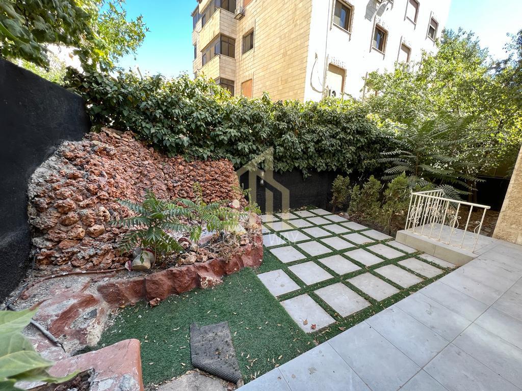 شقة ارضيه 130م مميزه للبيع في أرقى مناطق الصويفية وبسعر مميز