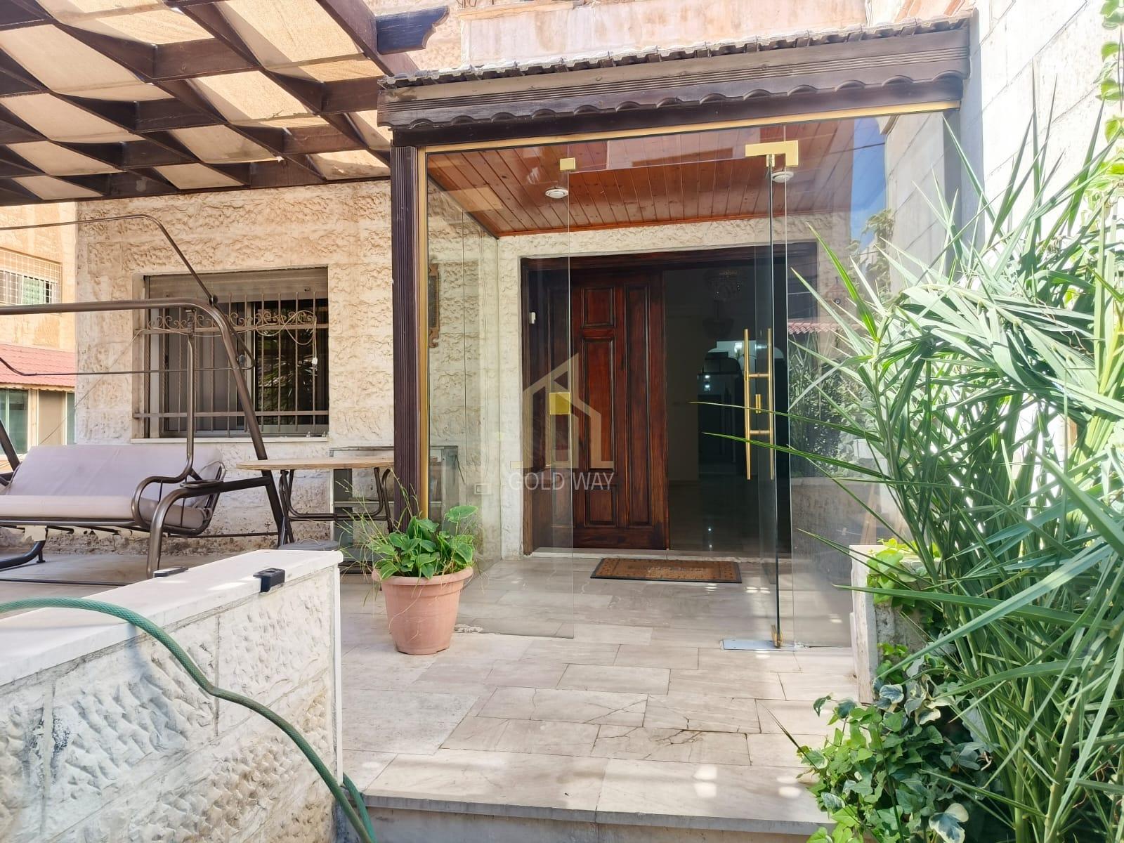 شقة مميزة للبيع طابق ارضي 171م في أجمل مناطق الرابية