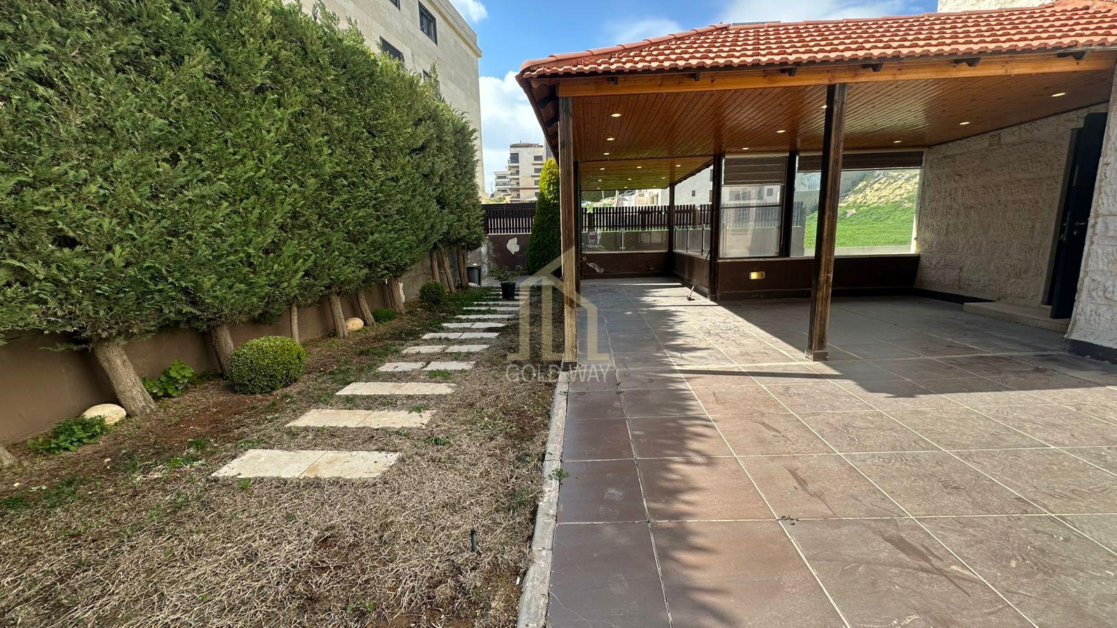 بالقرب من بنك الاتحاد في اجمل مناطق ضاحية النخيل شقة شبه أرضي 390م بسعر مميز