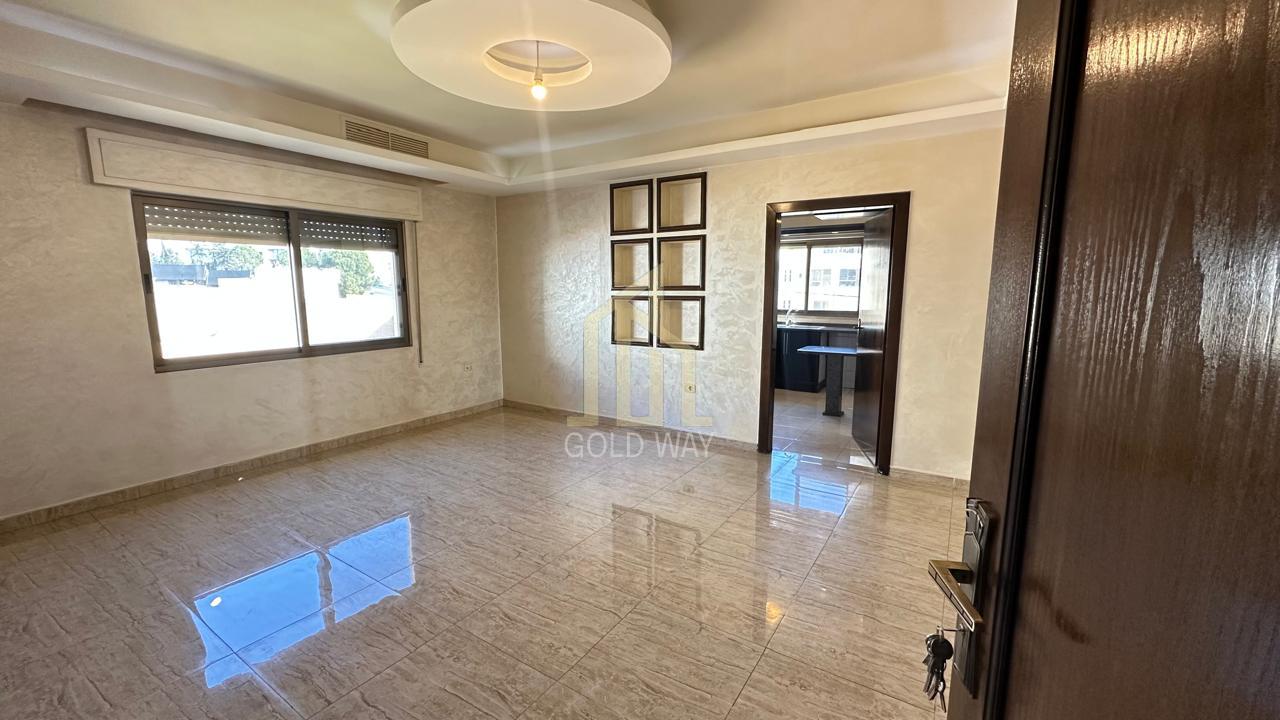 عقار يستحق المشاهده شقة استثمارية 90م طابق ثالث في أجمل مناطق دير غبار