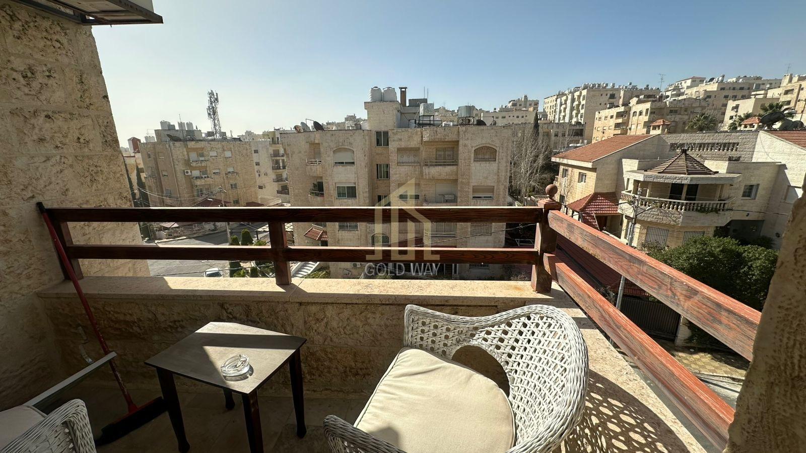 بالقرب من السفارة الصينية في الرابية شقة مفروشه طابق ثالث 187م بسعر مميز