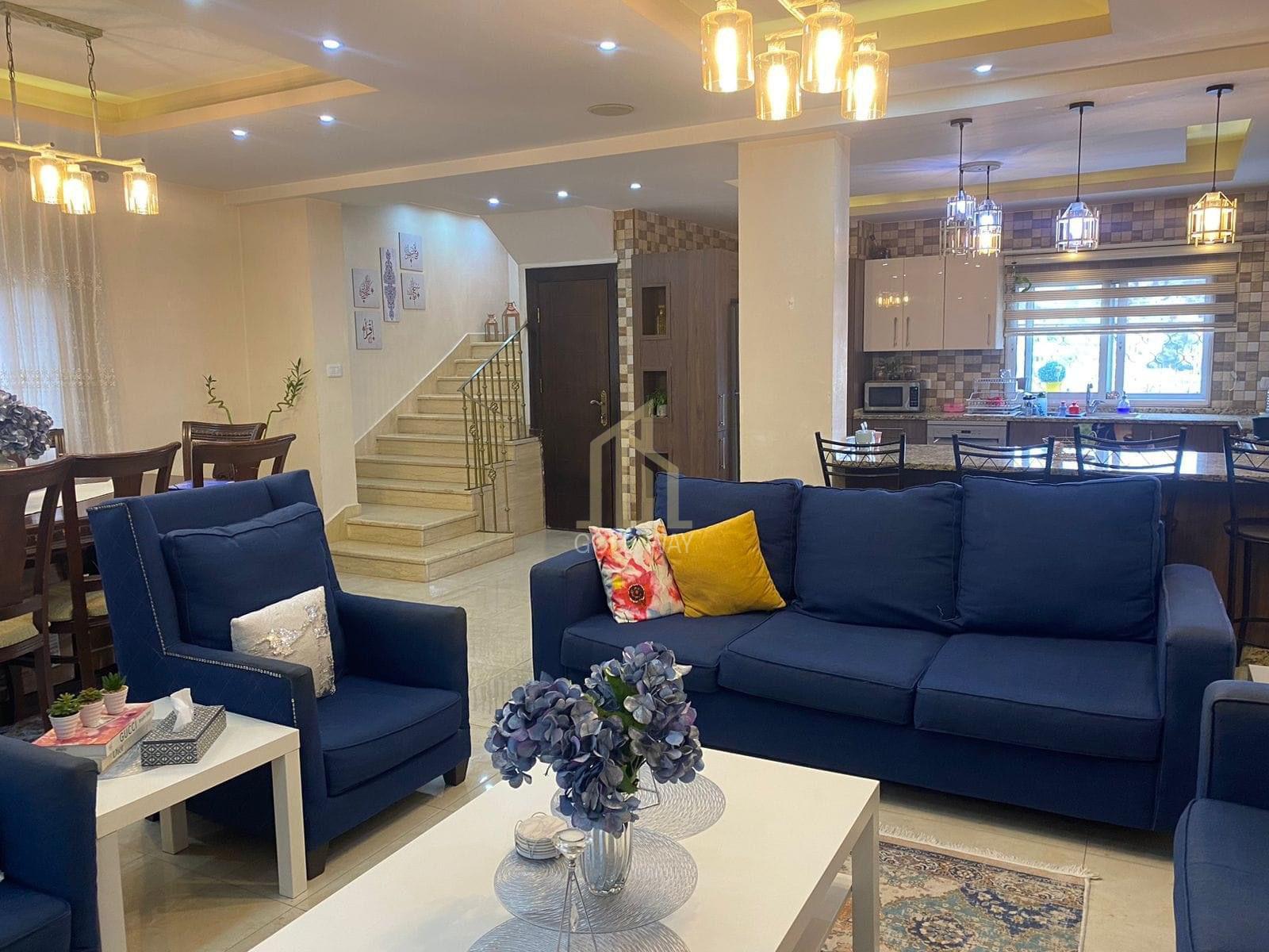 شقة مميزة للبيع طابق ثالث(دوبلكس) 192م بدون مصعد في أجمل مناطق جبل عمان