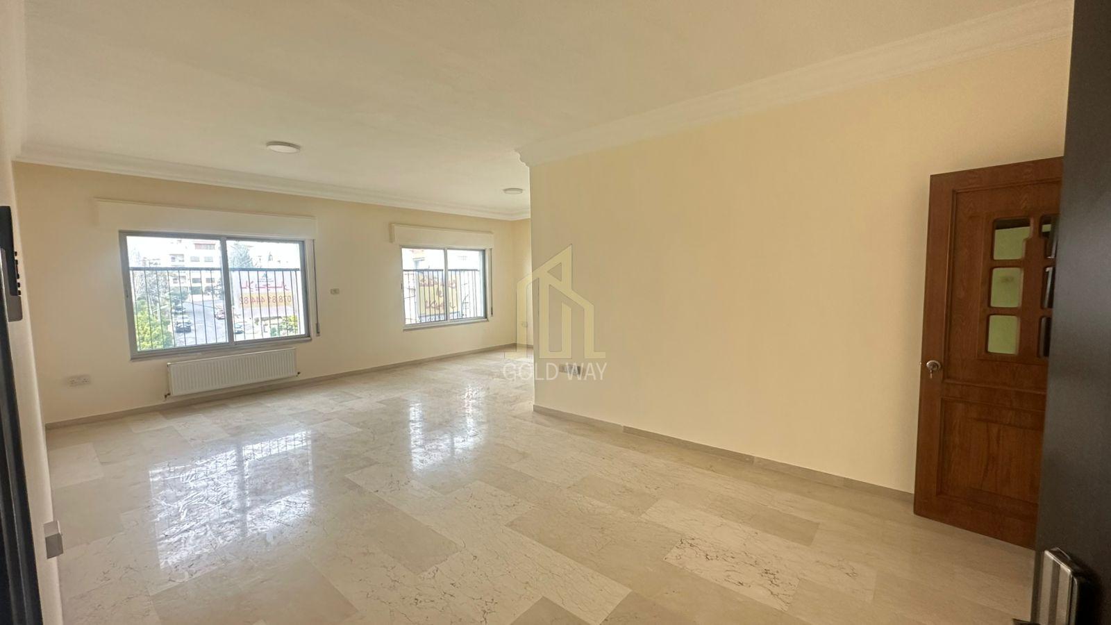 بالقرب من زيت وزعتر في دير غبار شقة مميزة طابق ثاني 188م بسعر مغري