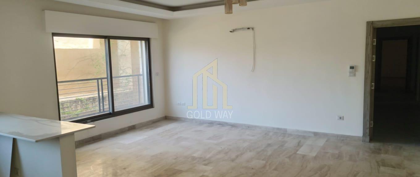 شقة لقطة طابق رابع 315م بسعر مغري في أجمل مناطق عبدون ومن المالك مباشرة