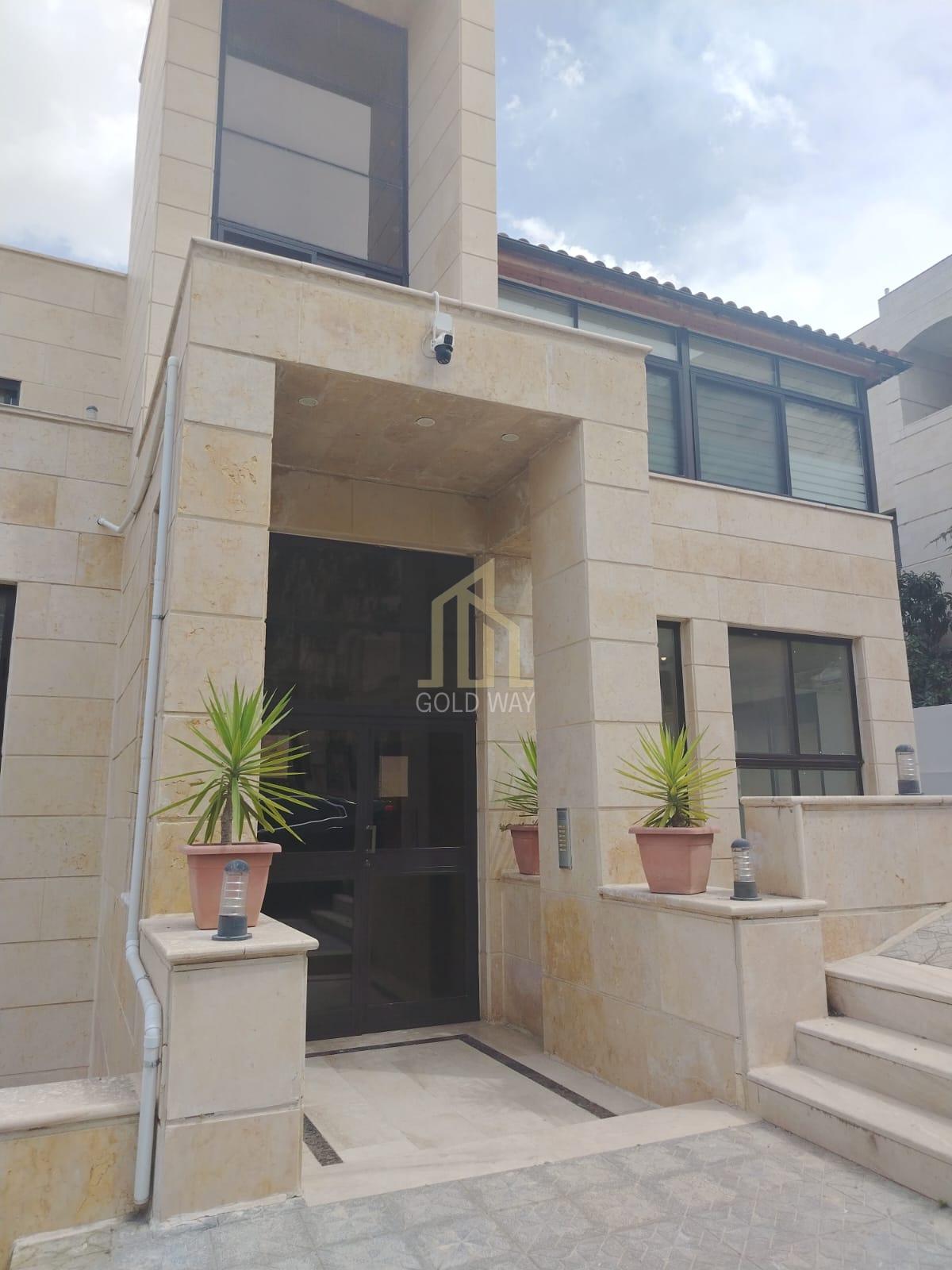 في أجمل مناطق عبدون خلف ستاربكس شقة تسوية 104م بسعر مميز