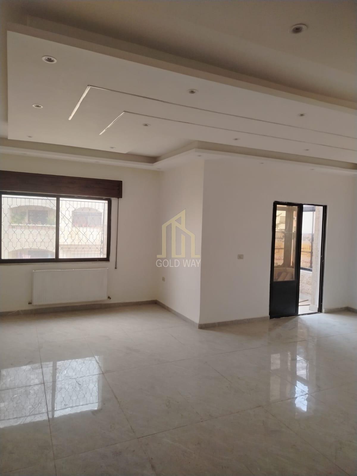 بالقرب من البركة مول شقة طابق رابع 150م مفروشة جزئي بسعر مميز