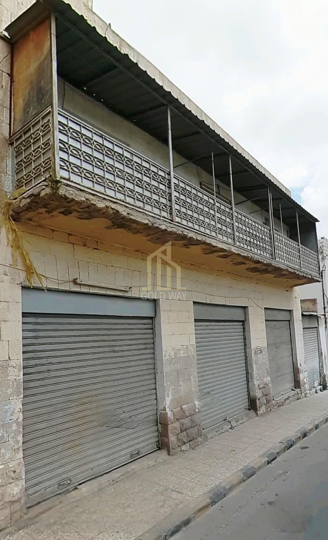 عمارة استثمارية للبيع في أرقى مناطق جبل عمان مكونة من طابقين وقريبة من الخدمات